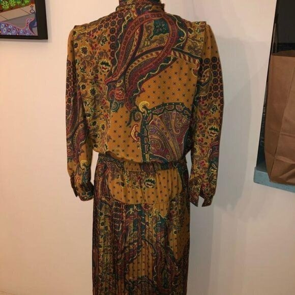 Schrader Sport Custom Casual Skirt Top Set Size 8 Gold Green Paisley Elastic Bow - Picture 11 of 14